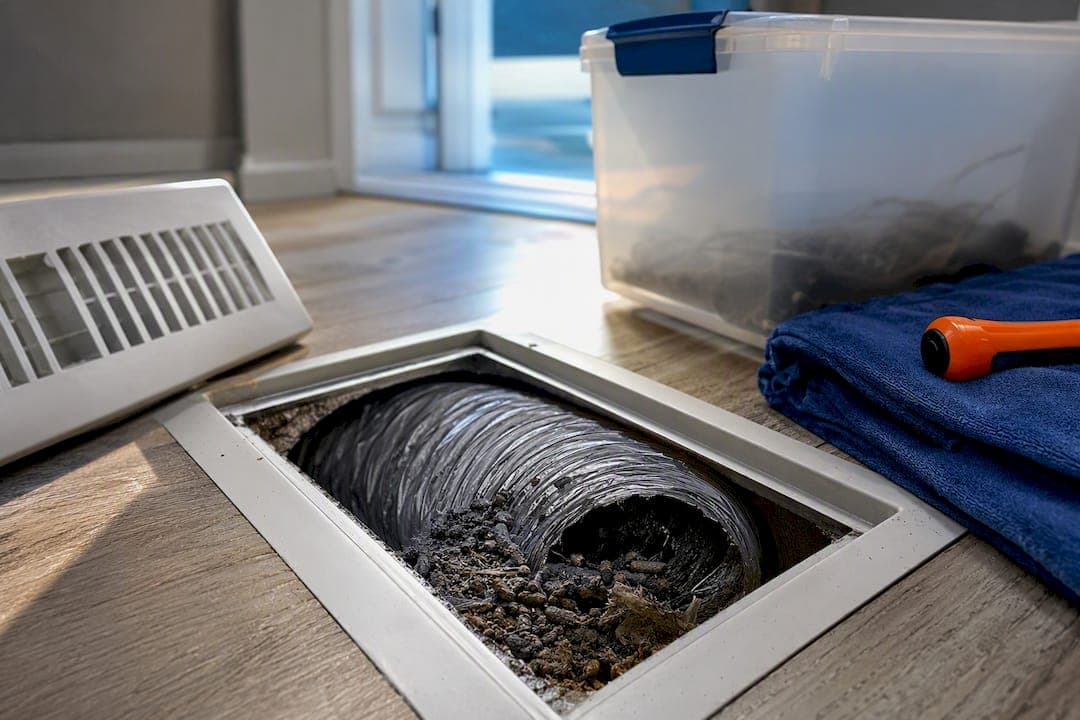 Homeowners: Seal Before Cleaning Rodent Droppings in Air Ducts